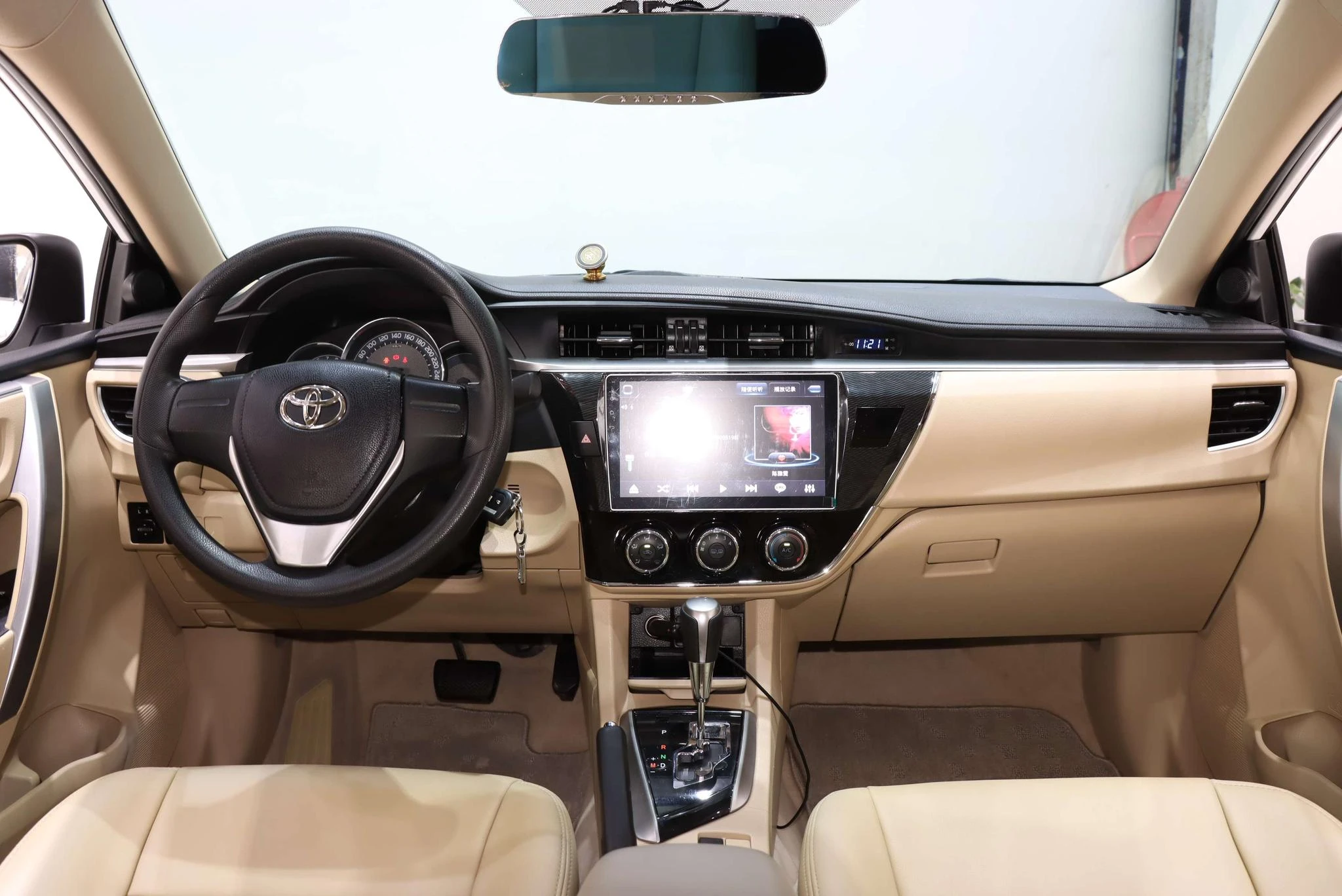 Toyota Corolla, 2014 — фото 11
