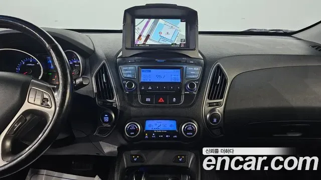 Hyundai Tucson ix, 2013 — фото 17