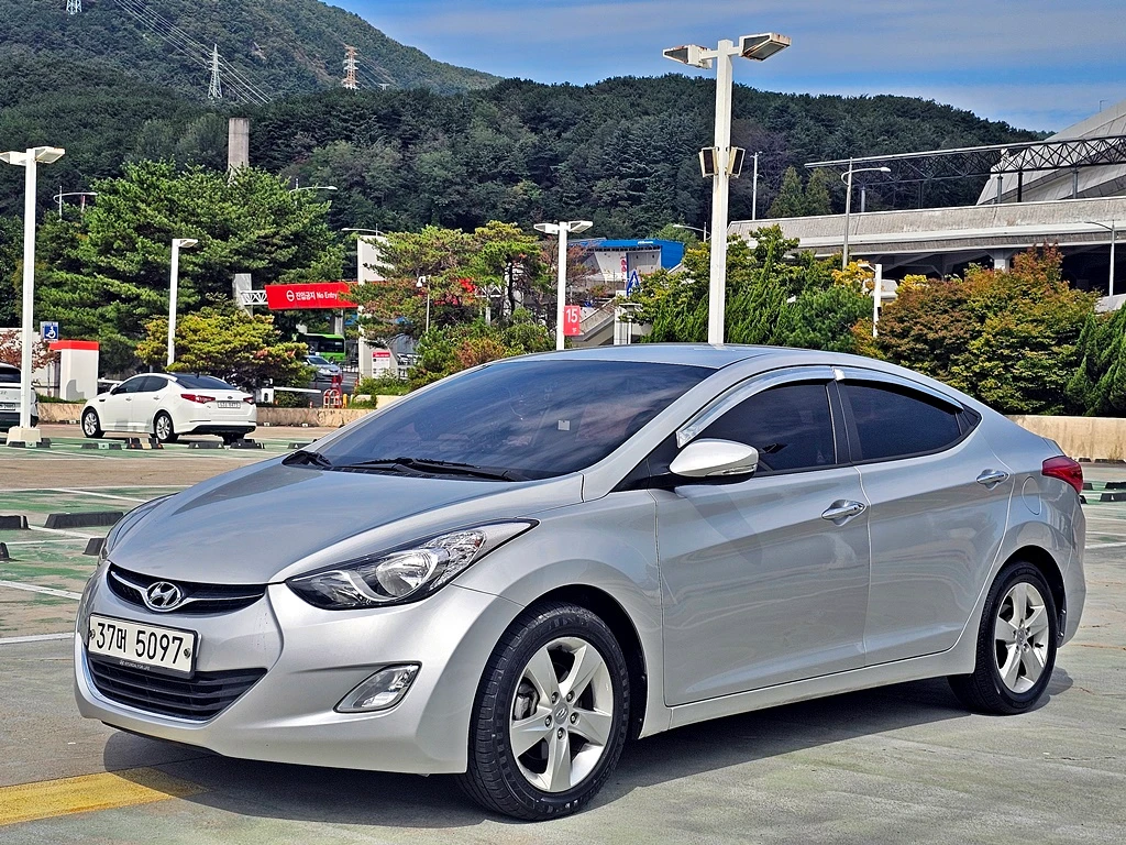 Hyundai Avante MD