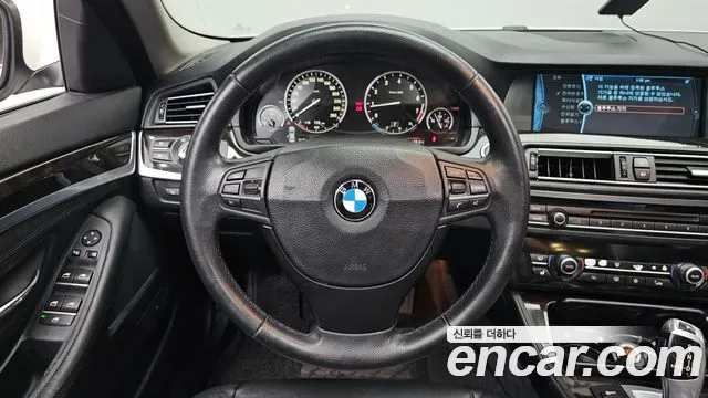 BMW 5-Series F10, 2012 — фото 13
