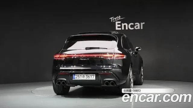 Porsche Macan, 2022 — фото 4