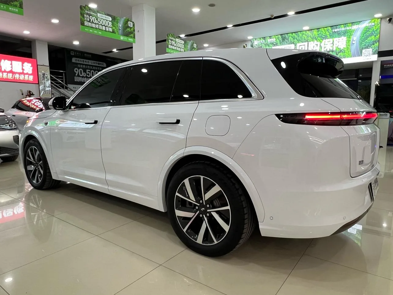 Li Auto Ideal L7, 2023 — фото 15