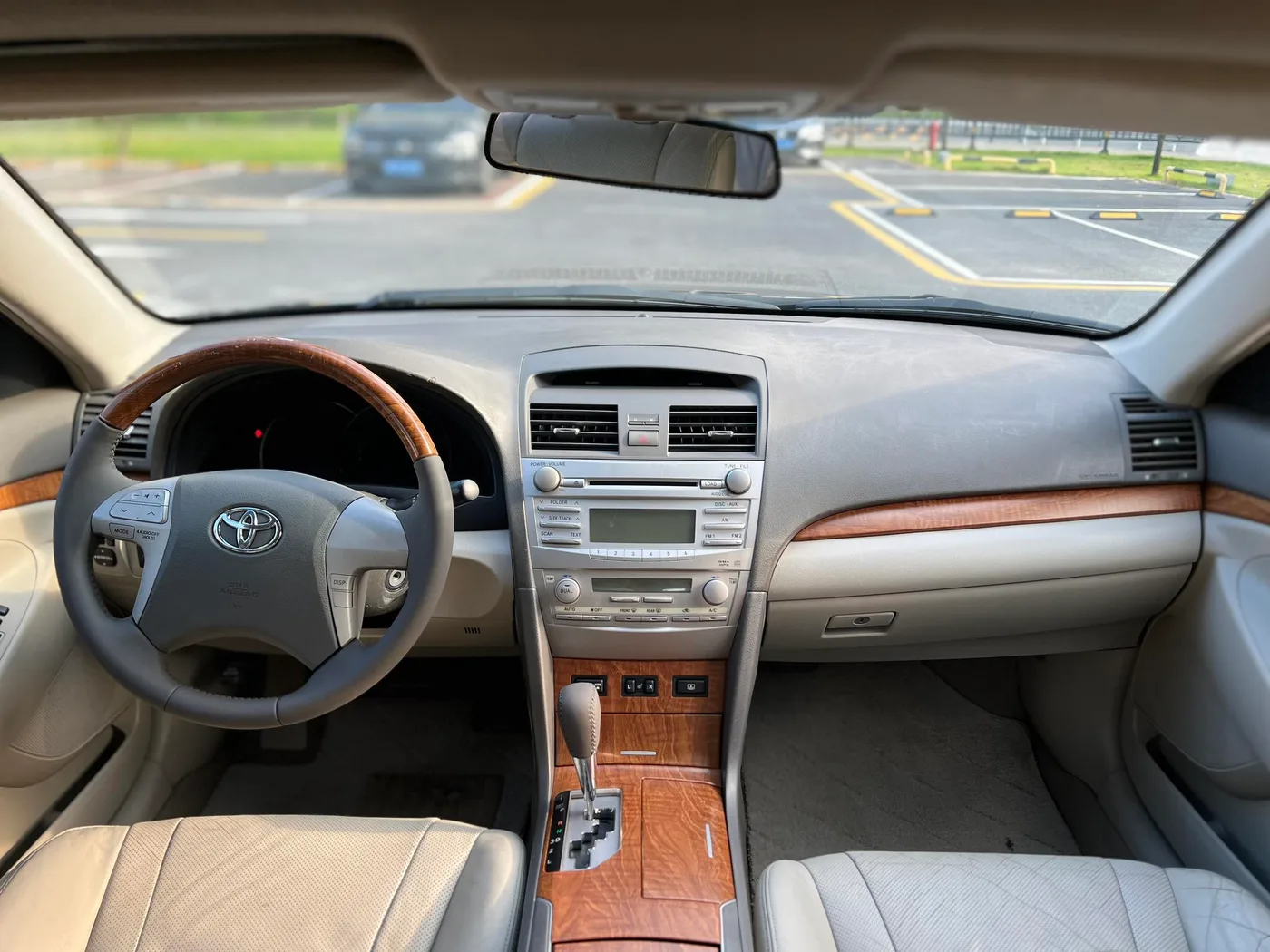 Toyota Camry, 2010 — фото 15