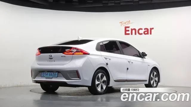 Hyundai Ioniq Ionic Electric, 2017 — фото 2