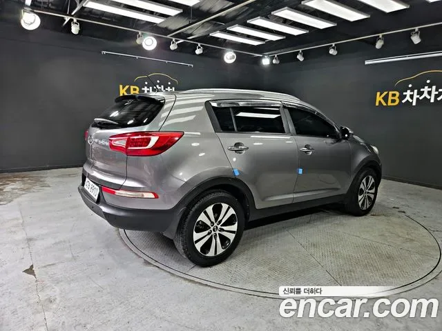 Kia Sportage, 2011 — фото 2