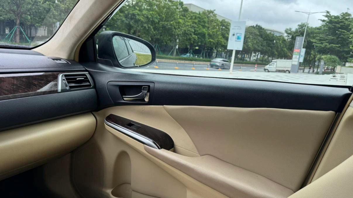 Toyota Camry, 2015 — фото 16