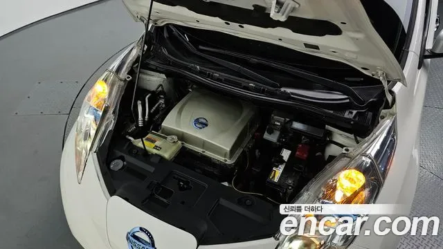 Nissan Leaf, 2015 — фото 6