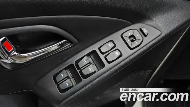 Hyundai Tucson ix, 2011 — фото 17