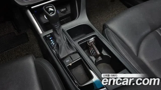 Hyundai Sonata LF Sonata Hybrid, 2016 — фото 9