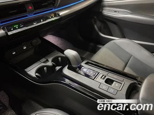 Toyota Prius, 2025 — фото 13