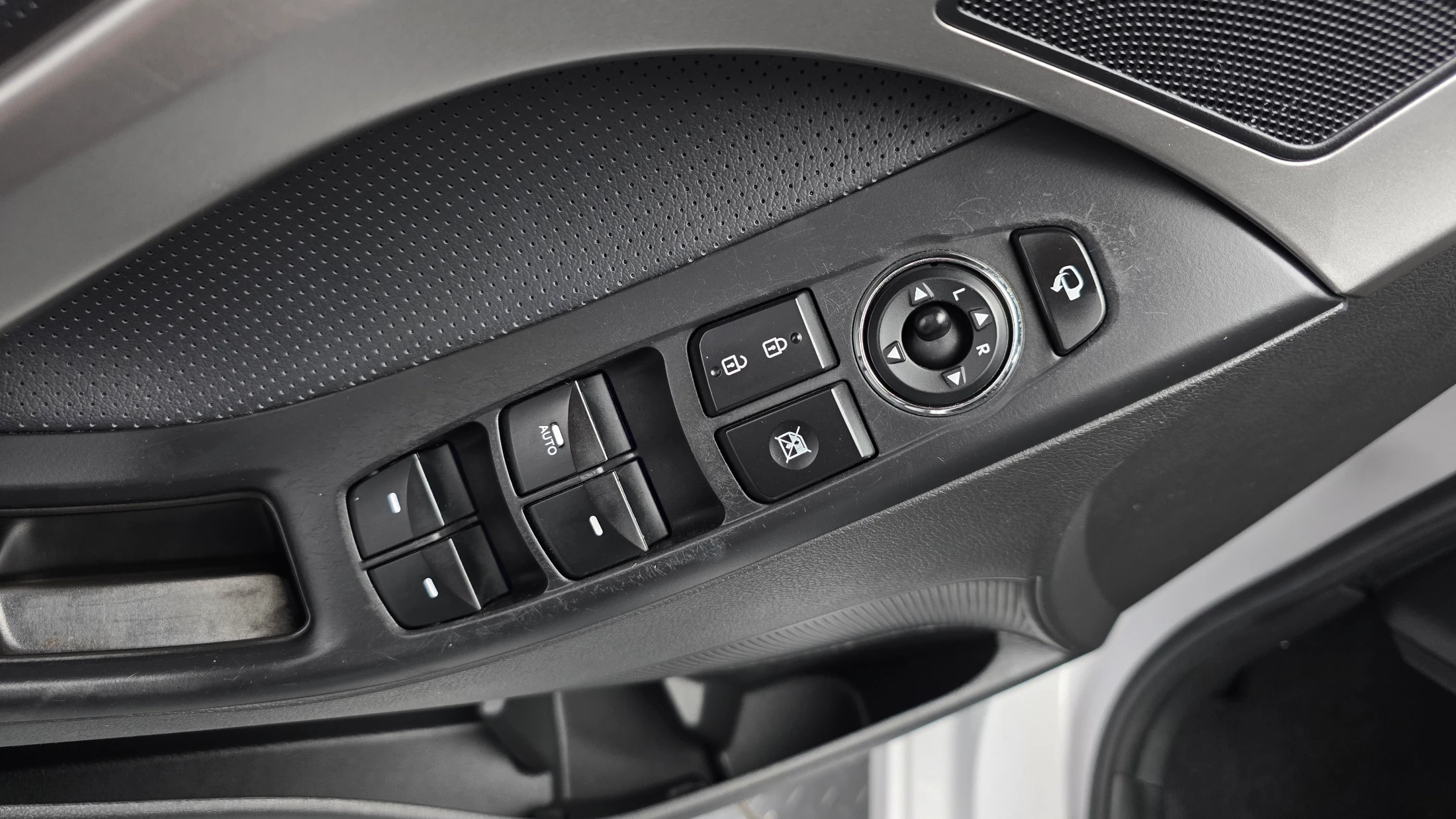 Hyundai Avante MD, 2013 — фото 30