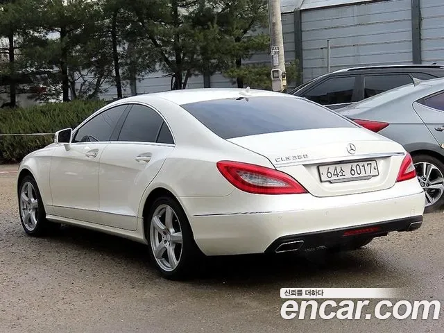 Mercedes-Benz Cls-Class W218, 2013 — фото 3