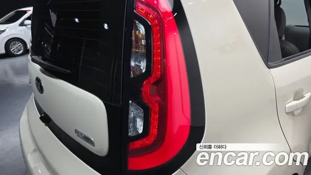 Kia Soul EV, 2017 — фото 23