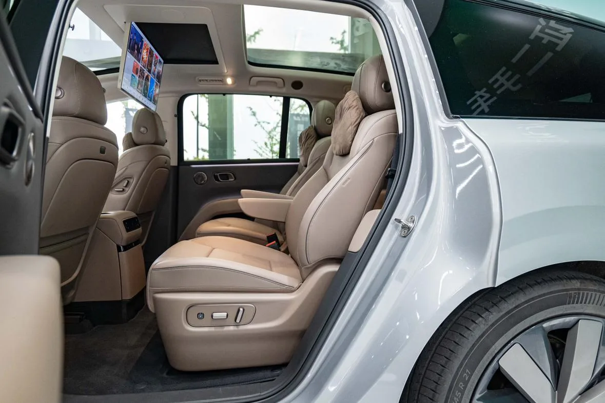 Li Auto ideal i8, 2025 — фото 12