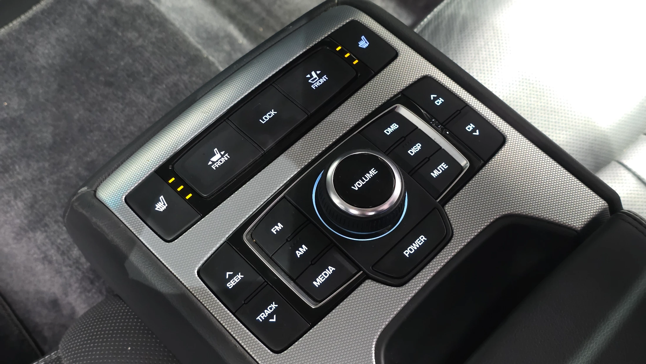 Genesis G80, 2016 — фото 18