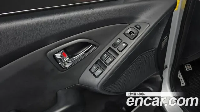 Hyundai Tucson ix, 2011 — фото 19