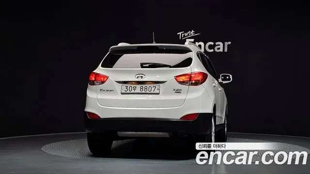 Hyundai Tucson ix, 2012 — фото 4