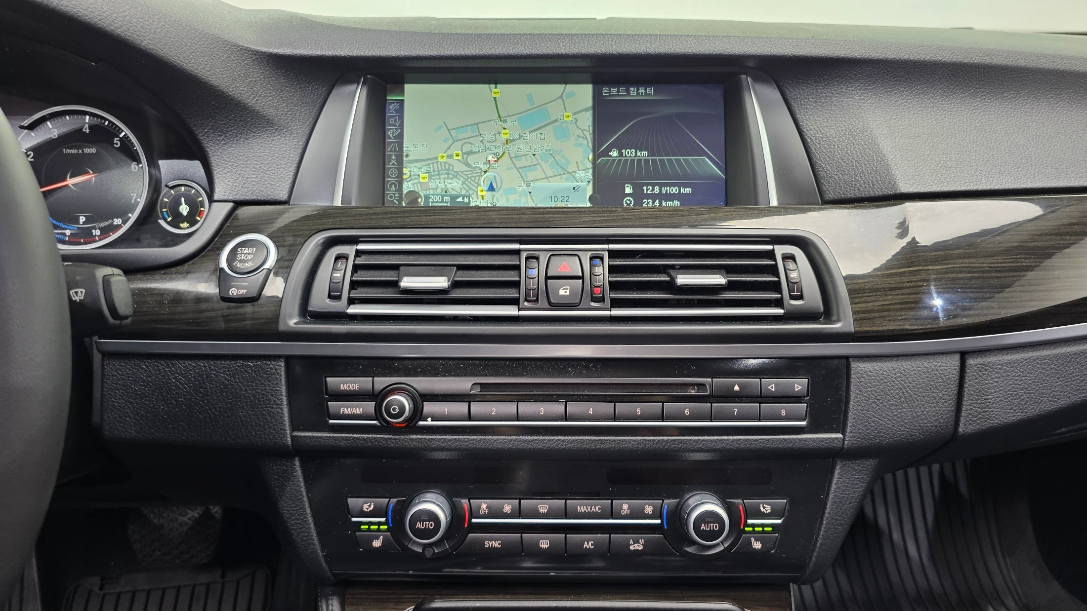 BMW 5-Series F10, 2014 — фото 14