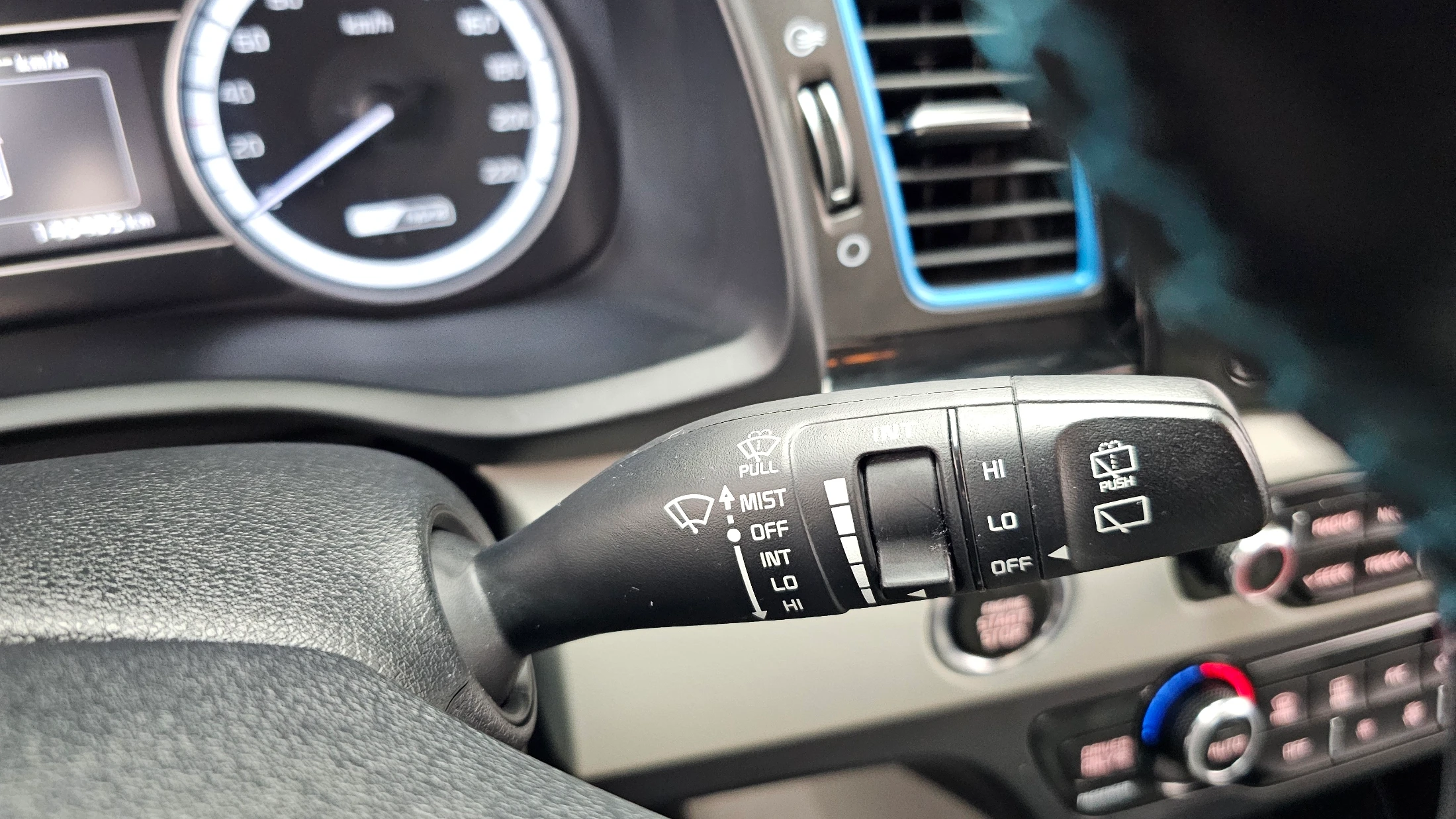 Kia Niro, 2017 — фото 28