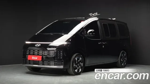 Hyundai Staria
