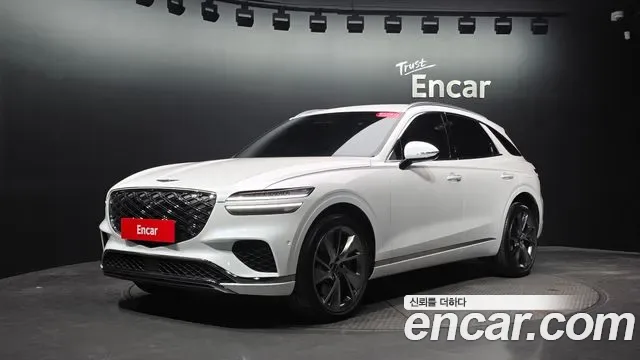 Genesis Gv70