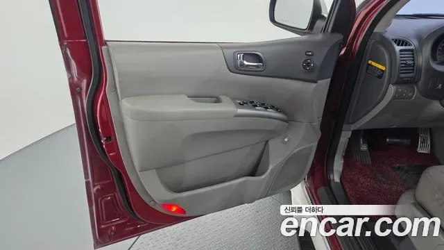 Kia Canival Carnival R, 2012 — фото 24