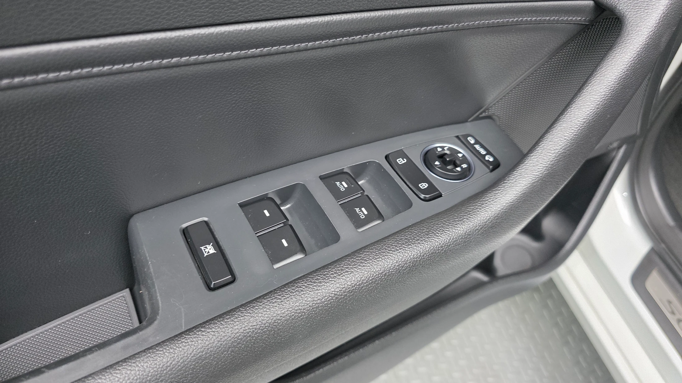Hyundai Sonata LF Sonata, 2014 — фото 12