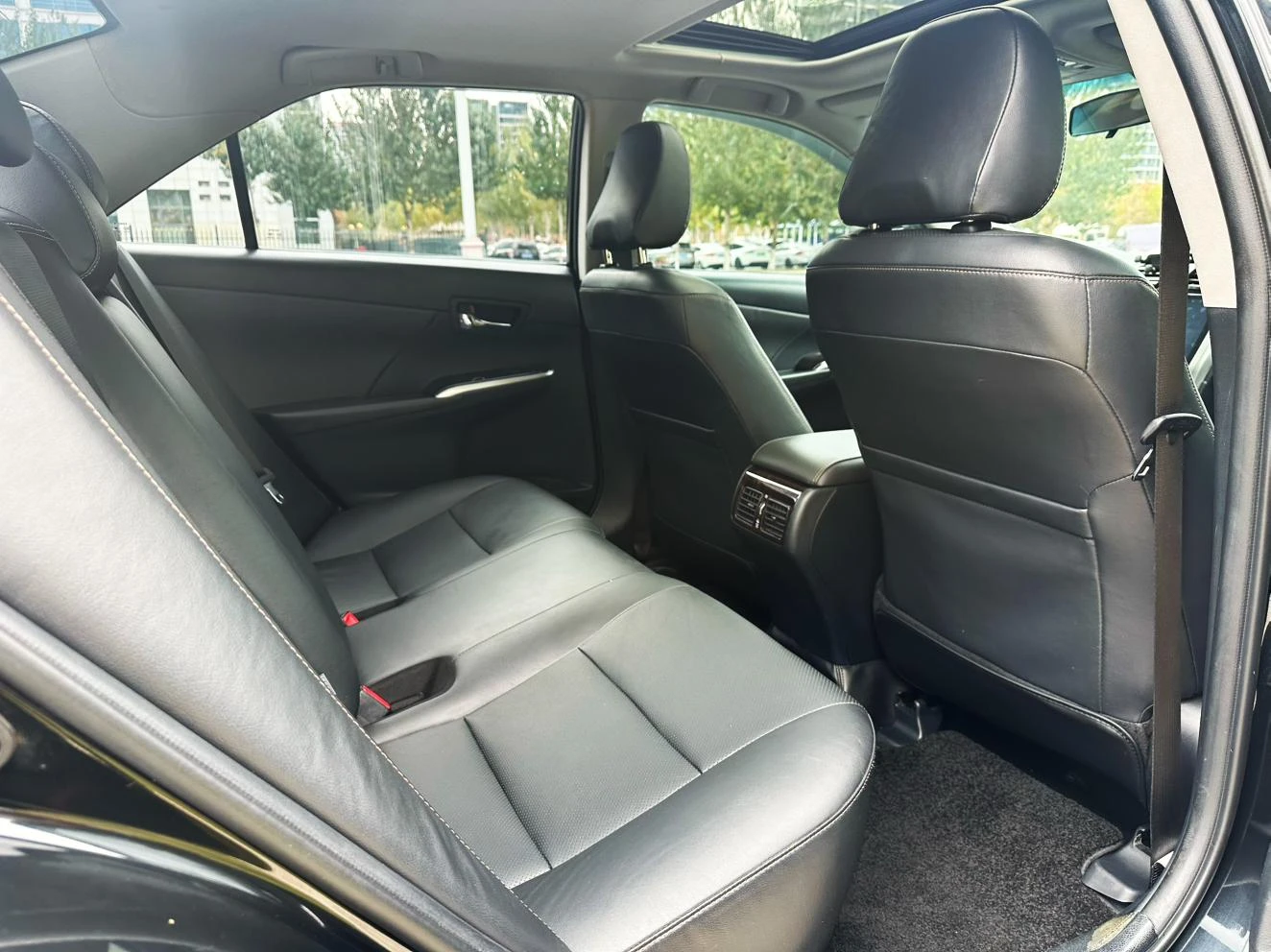 Toyota Camry, 2016 — фото 11