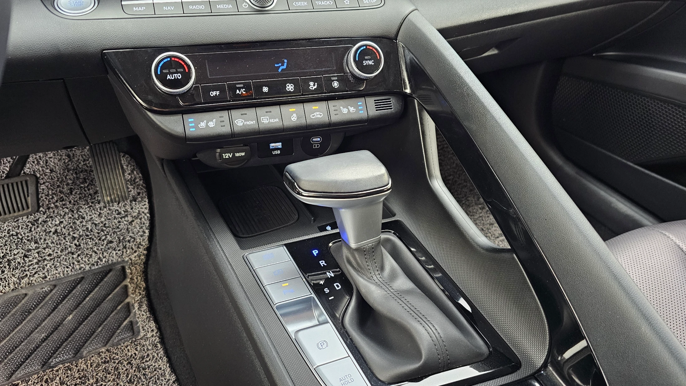 Hyundai Avante CN7, 2024 — фото 9
