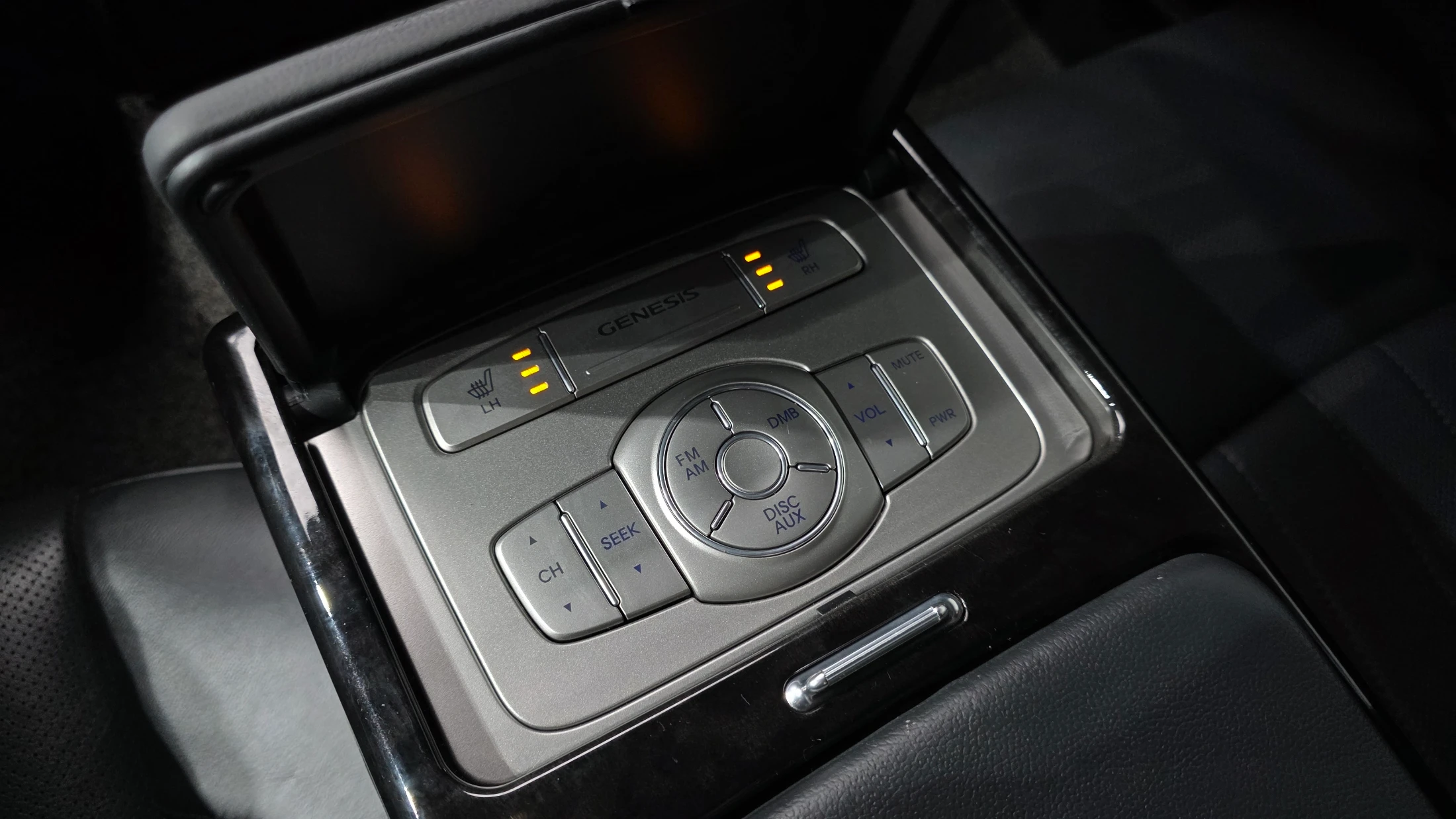 Hyundai Genesis, 2012 — фото 18