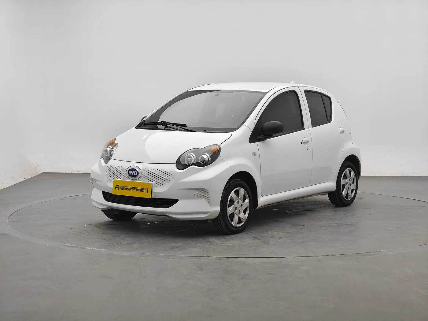 BYD e1