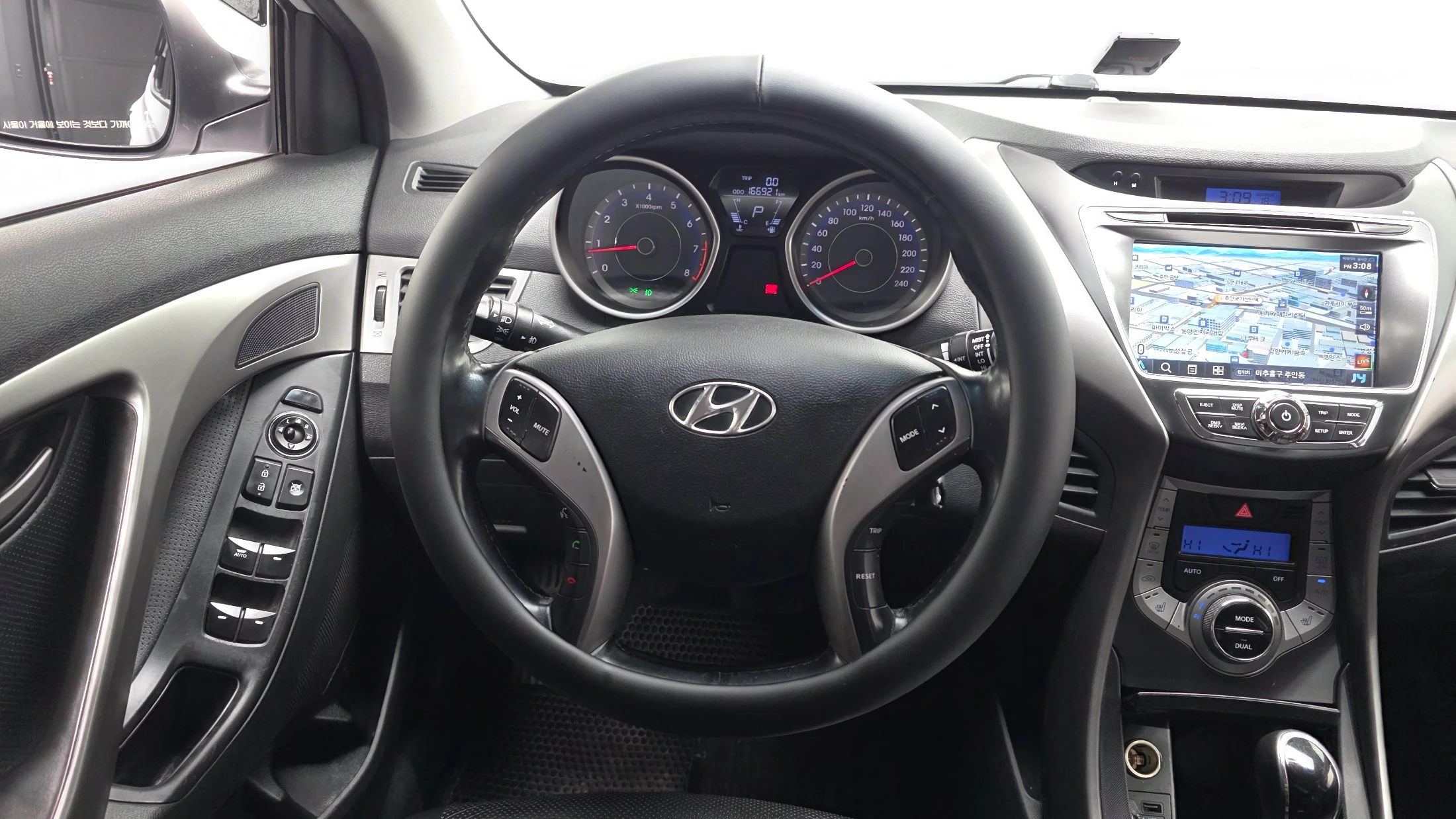 Hyundai Avante MD, 2013 — фото 13