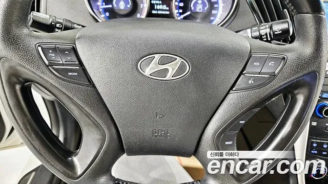 Hyundai Sonata YF Sonata, 2010 — фото 8