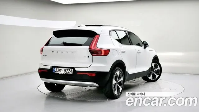 Volvo Xc40, 2025 — фото 2