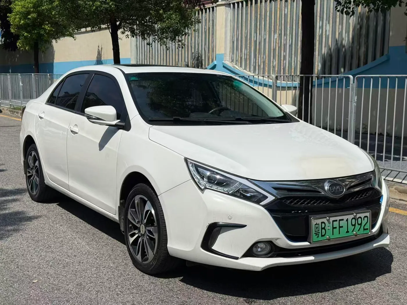 BYD Qin DM, 2015 — фото 3