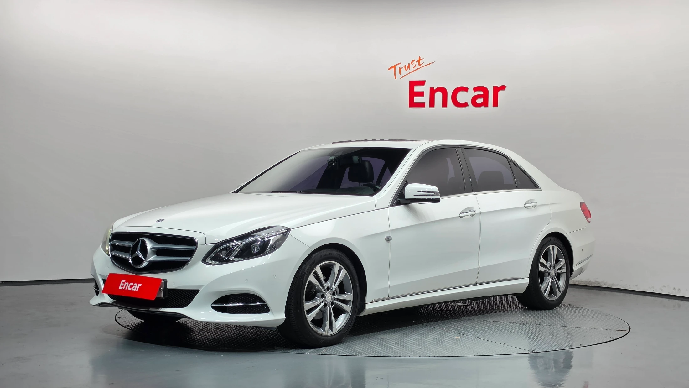 Mercedes-Benz E-Class W212