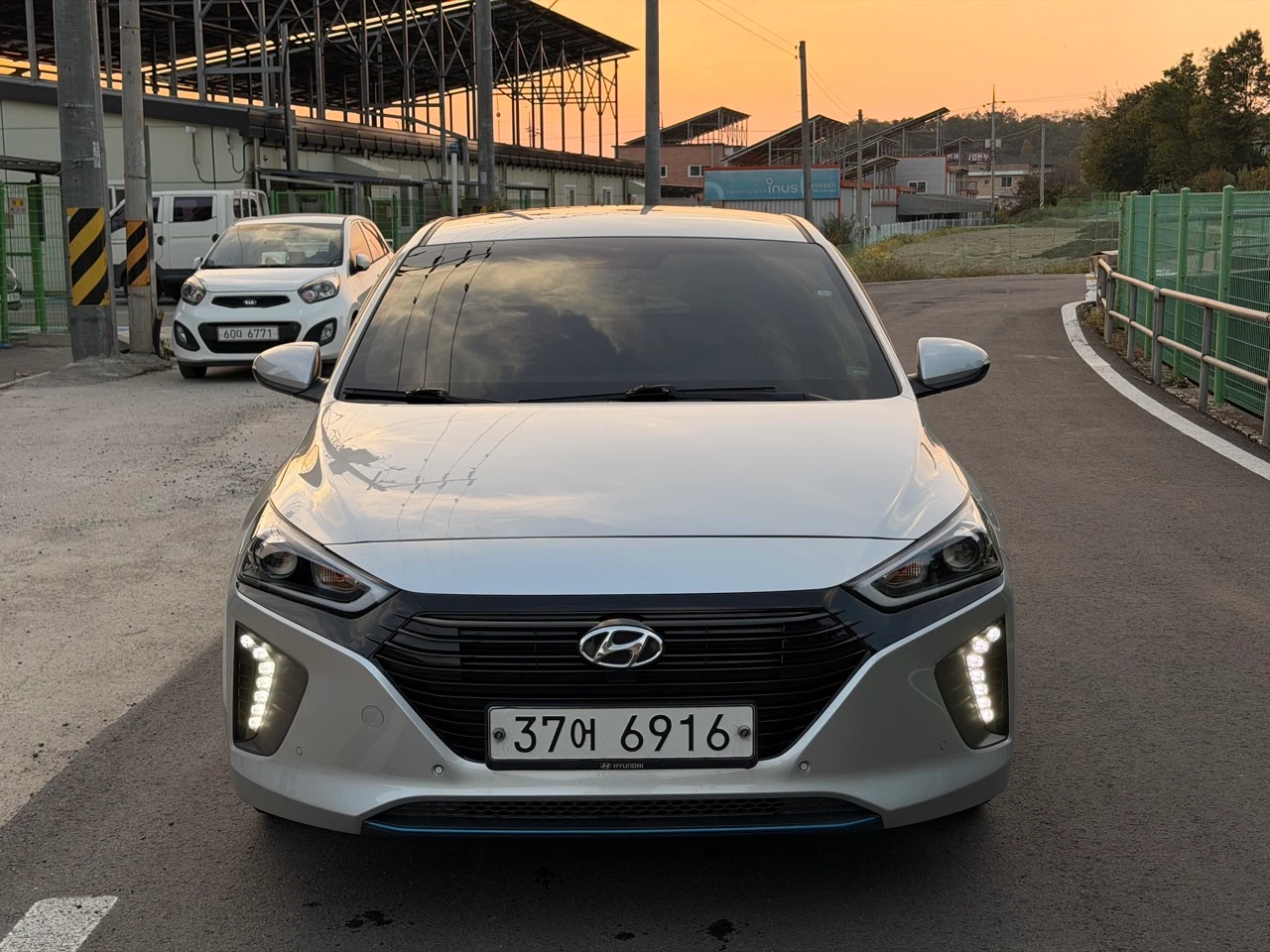 Hyundai Ioniq Ionic Hybrid, 2017 — фото 2