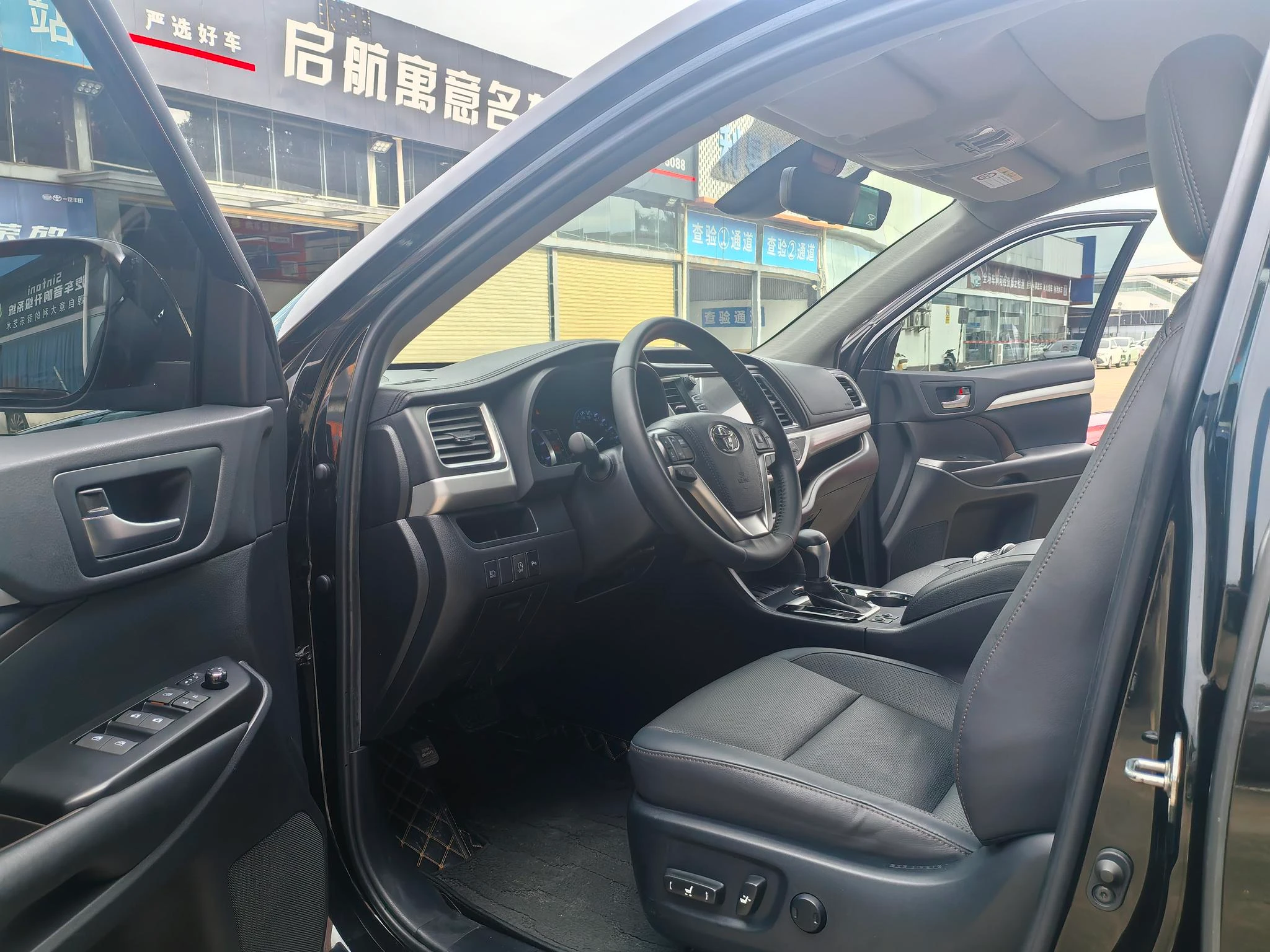 Toyota Highlander, 2018 — фото 11