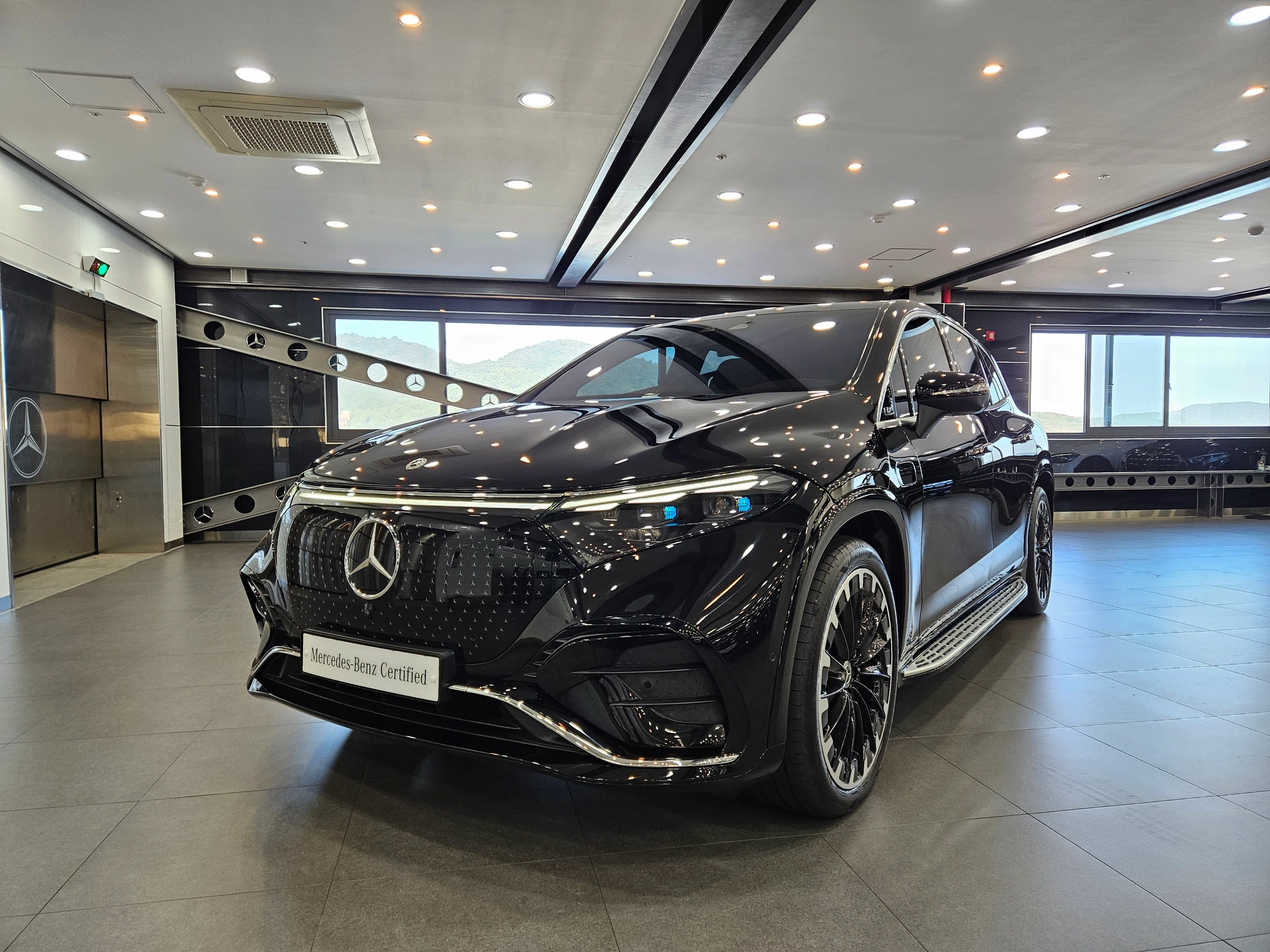 Mercedes-Benz Eqs SUV X296