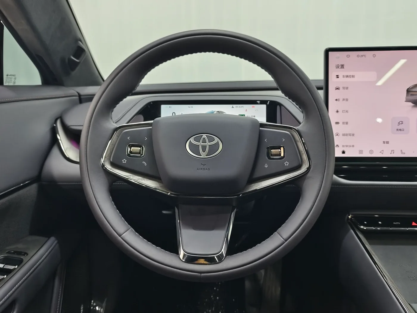 Toyota Platinum Intelligence 7, 2026 — фото 11