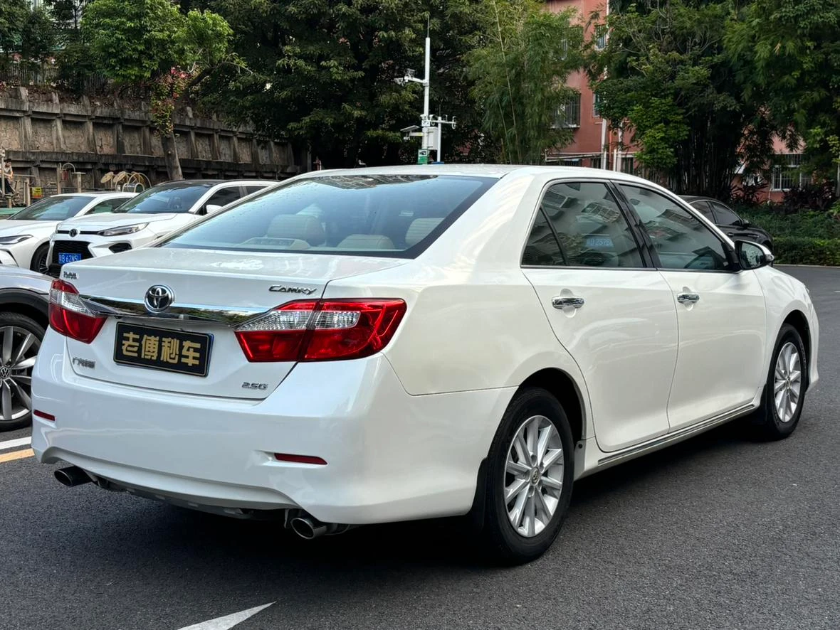 Toyota Camry, 2012 — фото 4