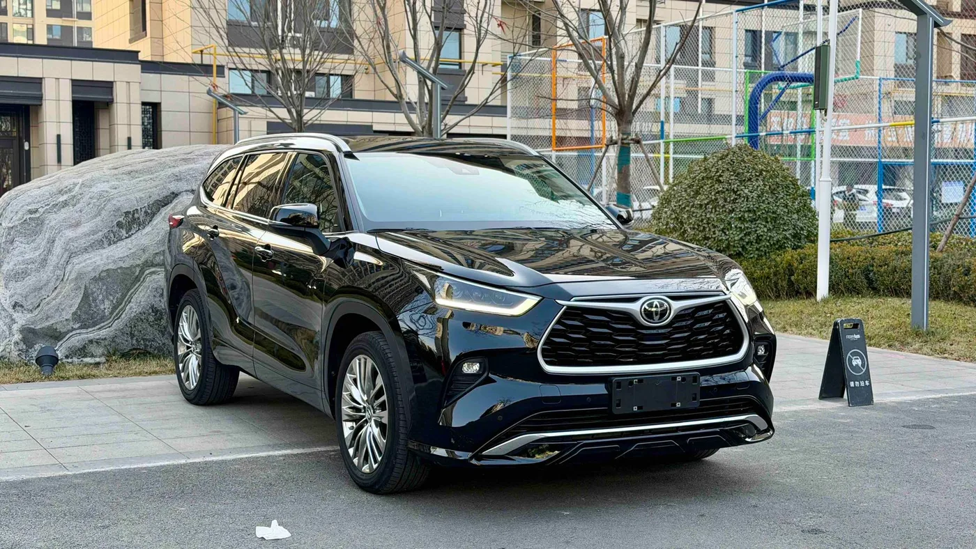 Toyota Highlander, 2022 — фото 3