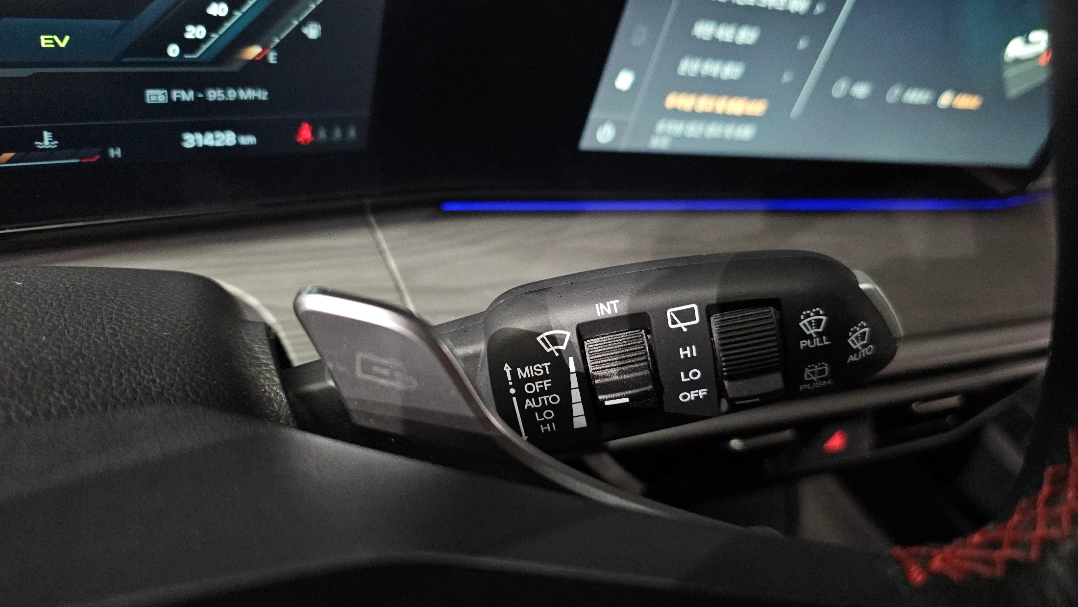 KG_Mobility_Ssangyong Actyon Activian, 2025 — фото 30