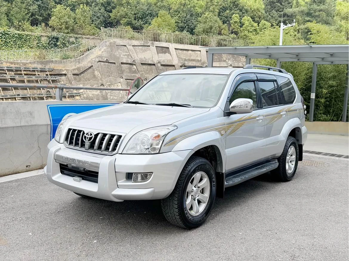 Toyota Prado (imported)