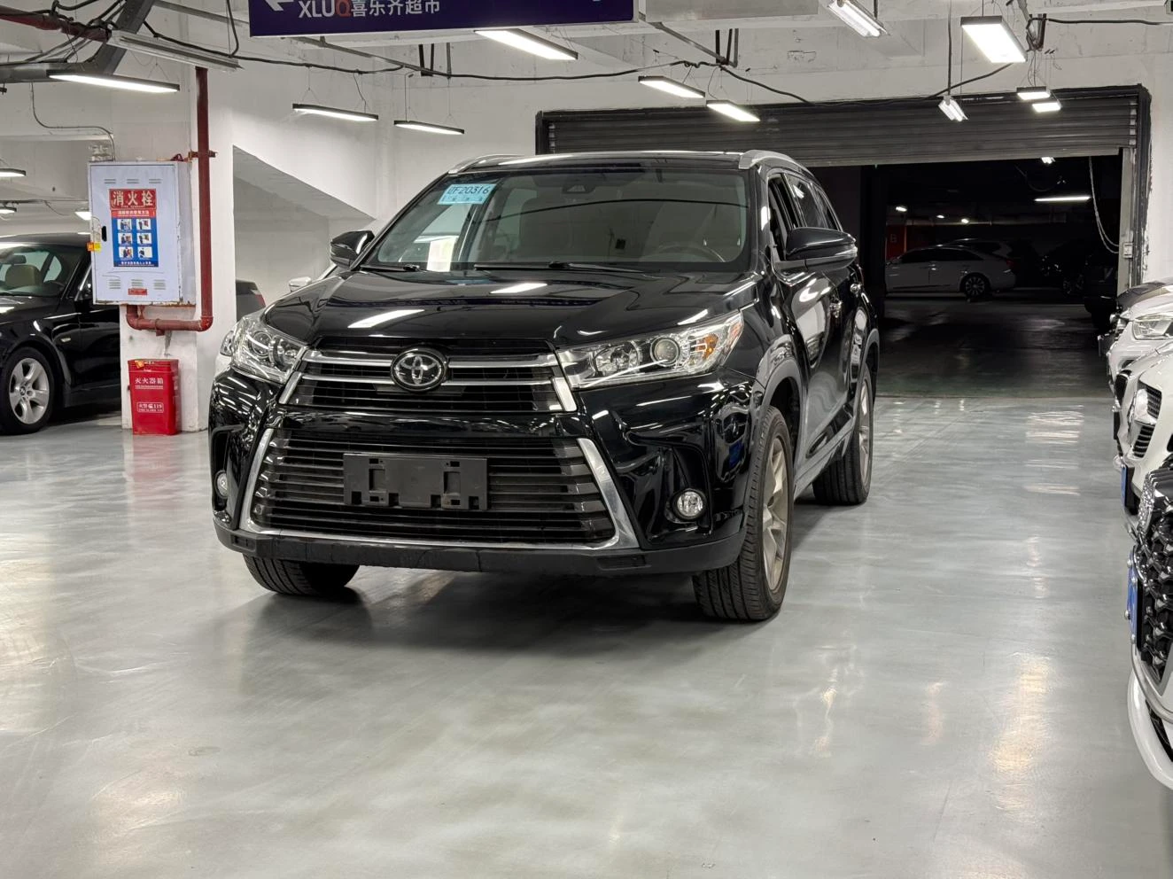 Toyota Highlander, 2018 — внешний вид автомобиля