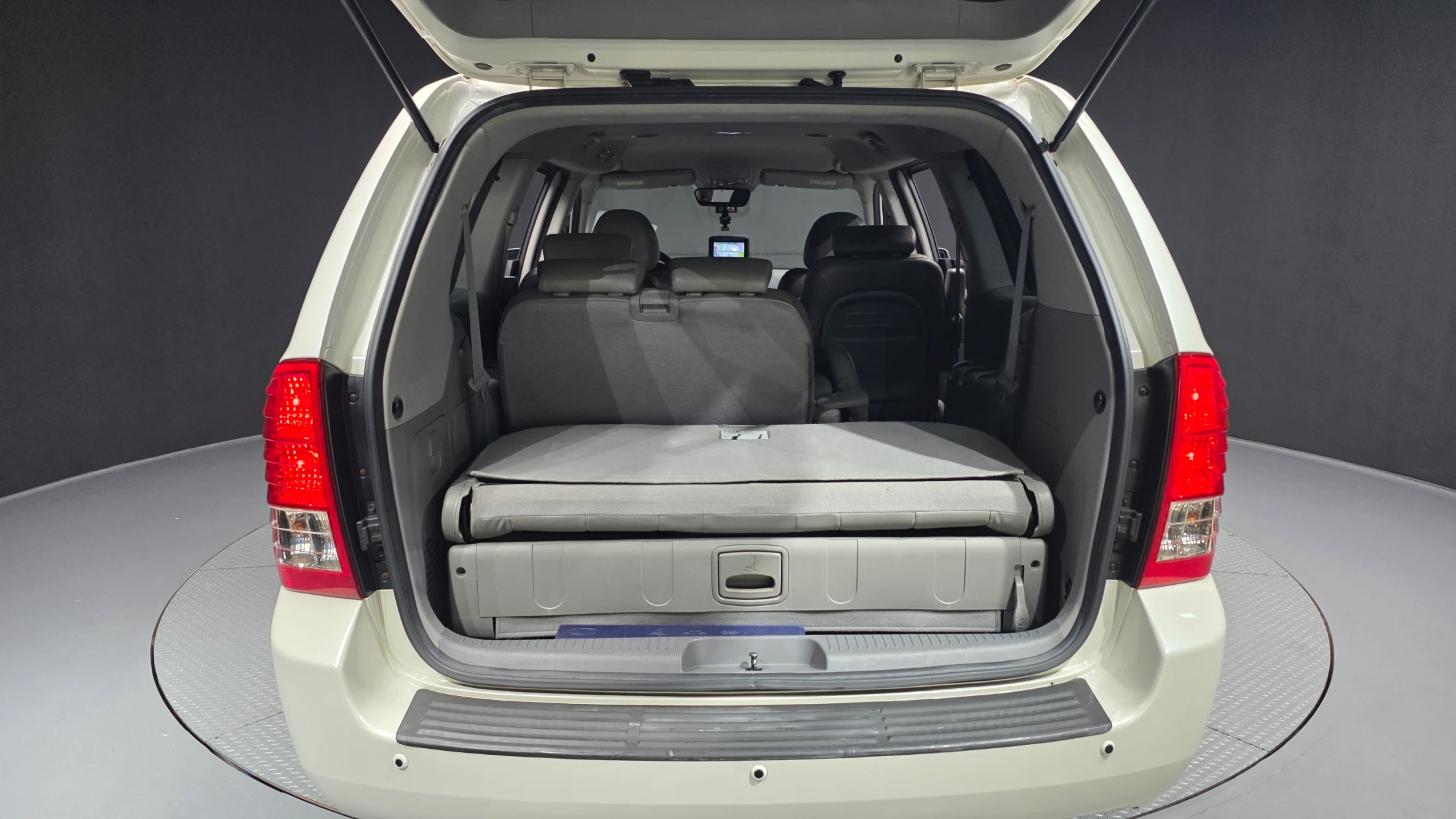 Kia Canival Carnival R, 2010 — фото 20