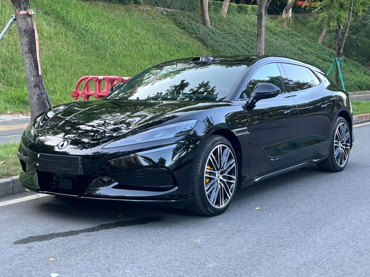 Denza Z9GT EV
