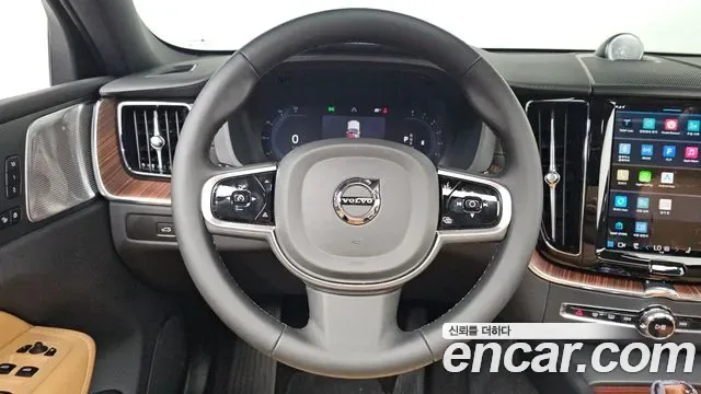 Volvo Xc60, 2025 — фото 14