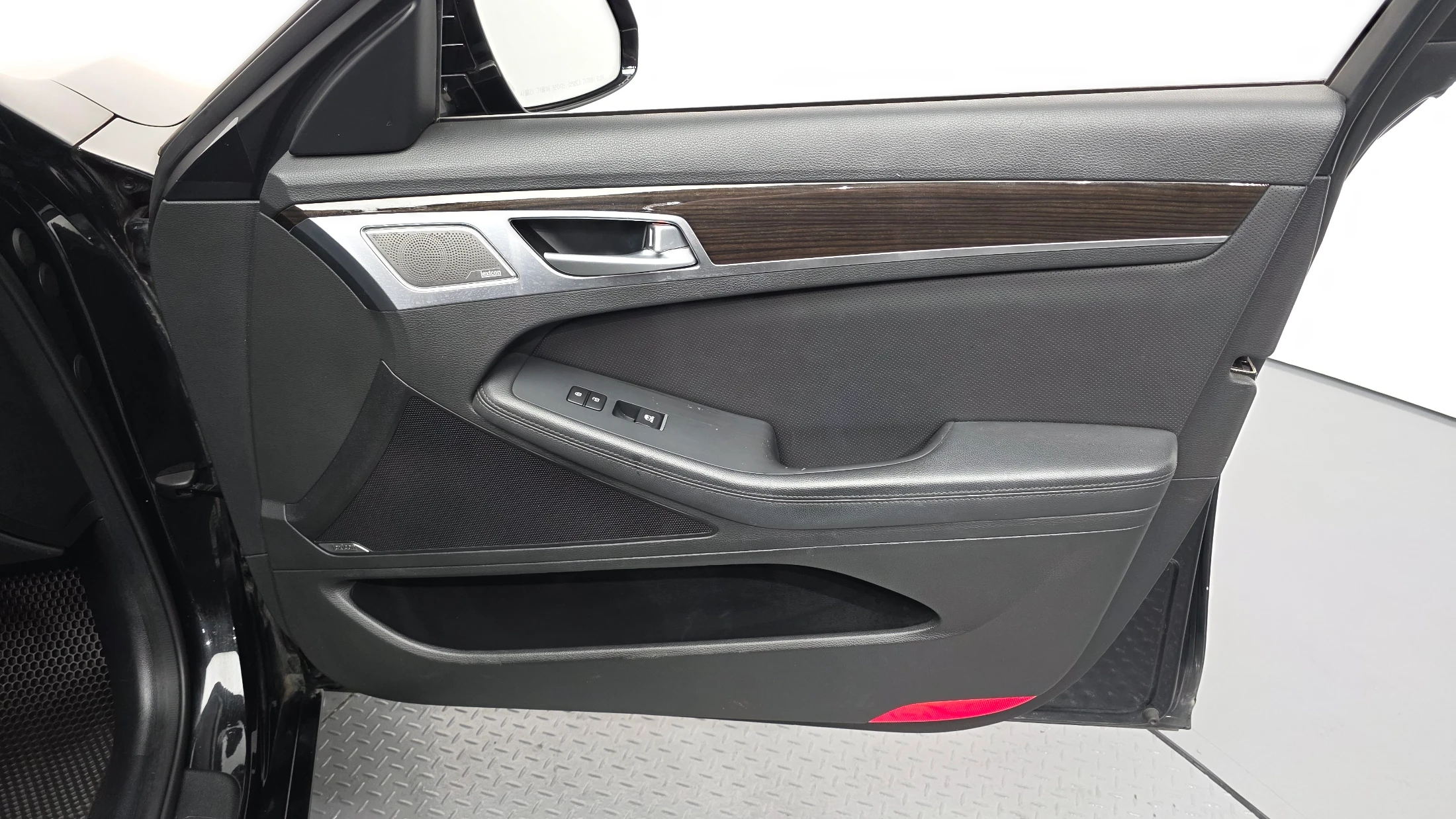 Genesis G80, 2016 — фото 24