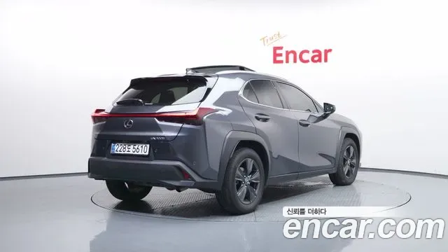 Lexus Ux UX300h, 2025 — фото 2